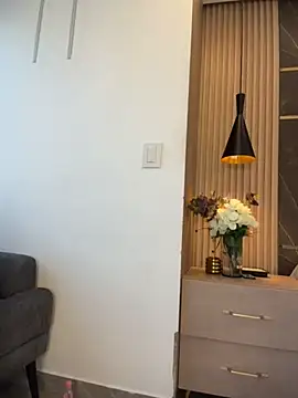 emily-Hornyy webcam