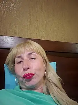 SelinaLovqx webcam