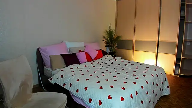 AlluringLookk webcam