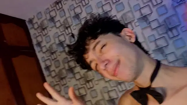 Twink_Sebas7 webcam