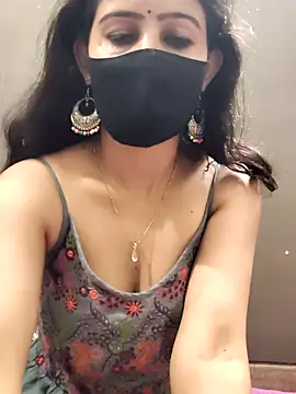 Kanika_76 webcam