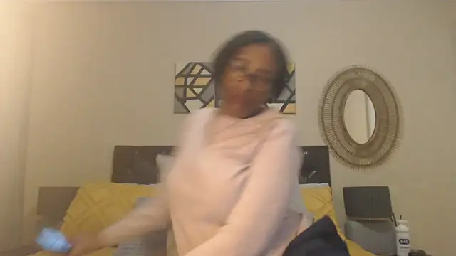 Creamyass22 webcam