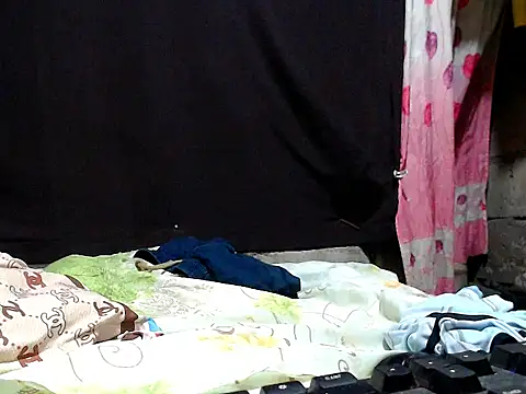 AwesomeMistress_Bigcock webcam
