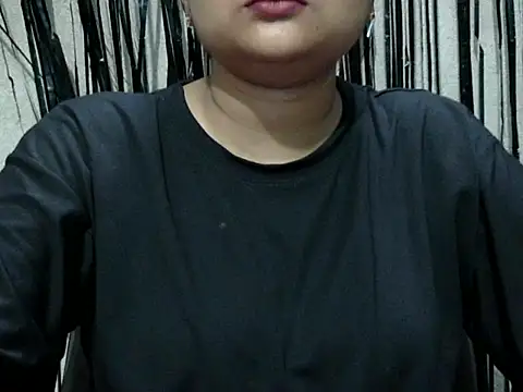 Jiya-20 live cam on StripChat