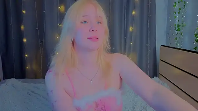 unburnedgirl live cam on StripChat