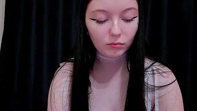 Naomi_Lanee webcam