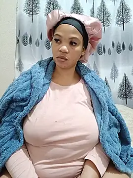 FreakyAngel3X live cam on StripChat