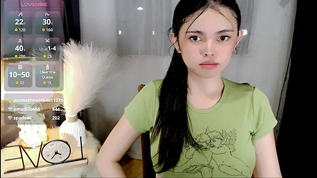 wildest_fantasy live cam on StripChat