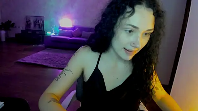 elisskriter live cam on StripChat
