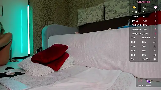 DanaGoddess live cam on StripChat