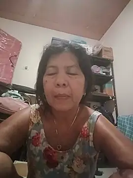 TropicalFlower live cam on StripChat