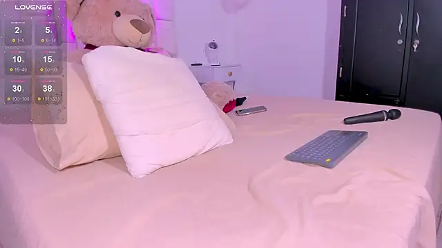 CodyTwink live cam on StripChat