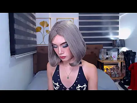 JuicyCockThea webcam
