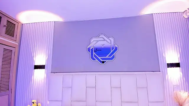 NanaOsaky live cam on StripChat