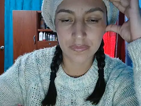 SarahFriendly webcam