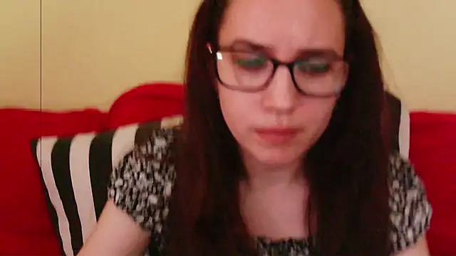 EmilyHotAngel live cam on StripChat