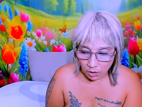 indianroxy live cam on StripChat