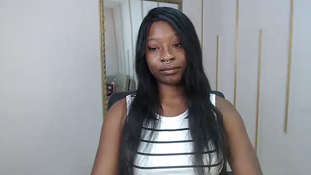 Nayariskaya live cam on StripChat