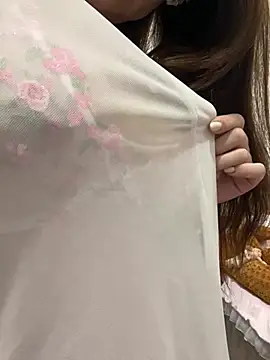 Queen-of-Love live cam on StripChat