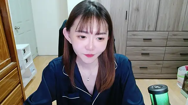 cccc_22 live cam on StripChat