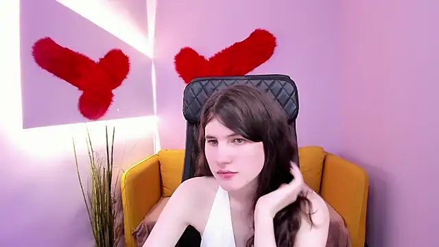 NoriMoore live cam on StripChat