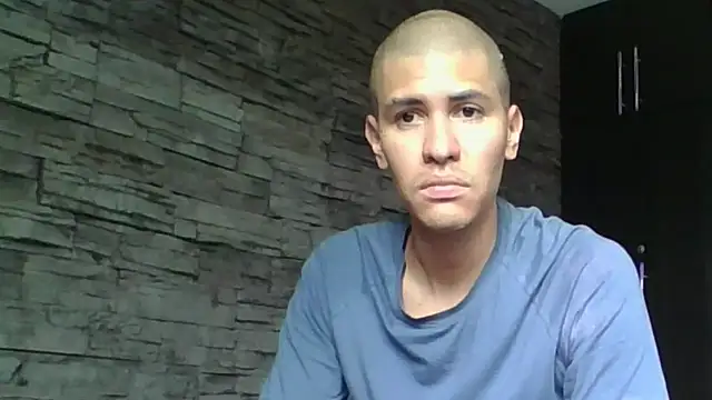 Sexylatin64 webcam