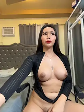 Anastasiamonstercock live cam on StripChat