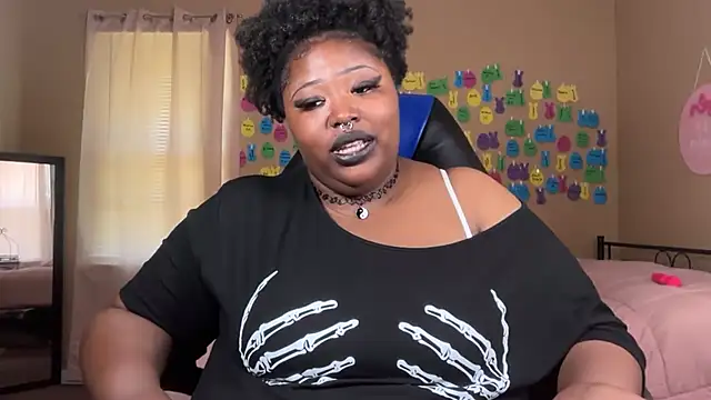 Chocolatebunnyxx96 webcam