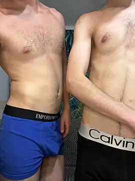 -DARKWHITE- webcam