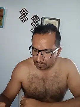 DIEGOLUIS2026 live cam on StripChat