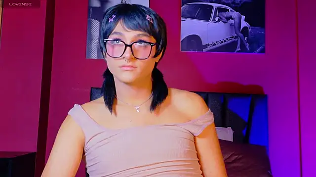 Mikavelvet08 webcam