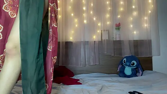 shy_pink_doll webcam