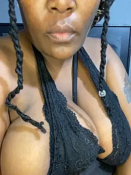 Sexycandyxxx webcam
