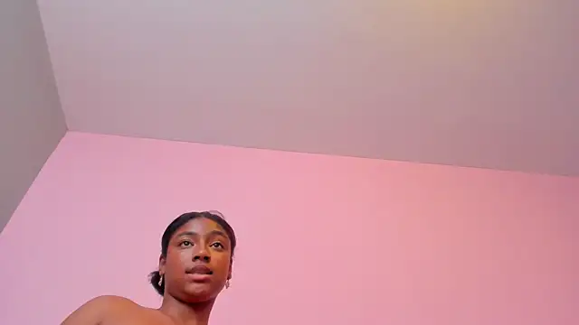 Laraebony_ live cam on StripChat