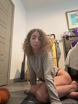 Littledeathtrap live cam on StripChat
