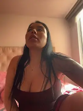 Iam-sophia27 live cam on StripChat