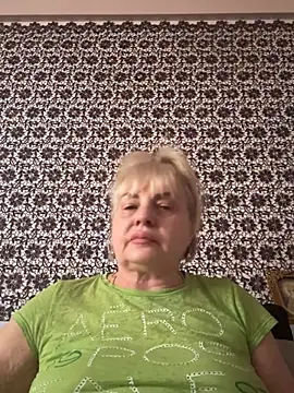 AnastasiaGrey777 live cam on StripChat