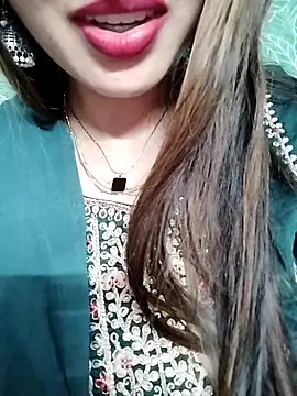 Noor_Darliing live cam on StripChat
