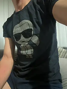 yanlizkurt01 webcam
