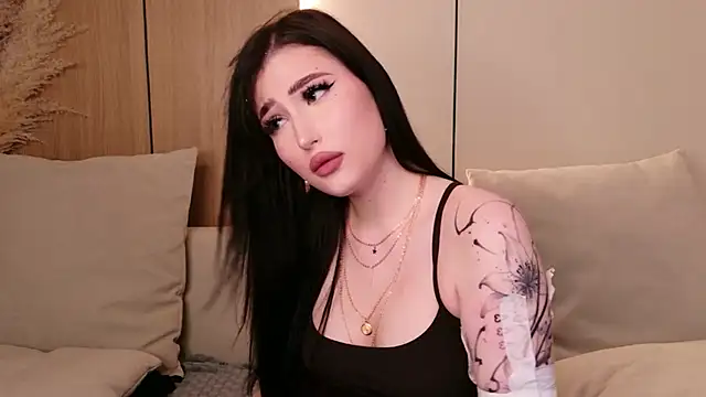 EmmaLawrens webcam