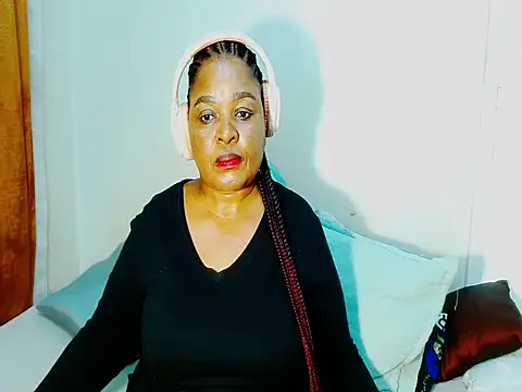 Love-Racheal75 webcam
