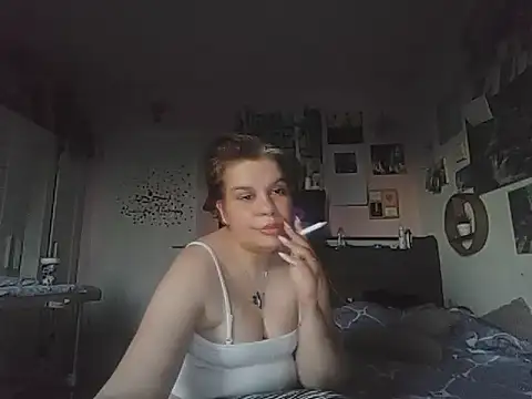 Carolineisback webcam