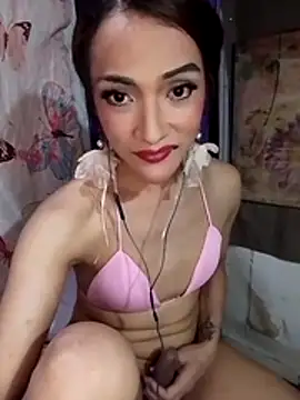 GeorginaLove09 live cam on StripChat