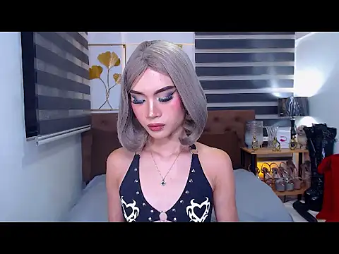 JuicyCockThea webcam