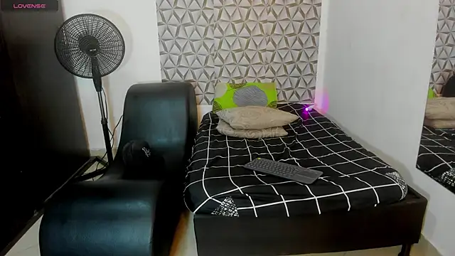 Benjamin_lich live cam on StripChat