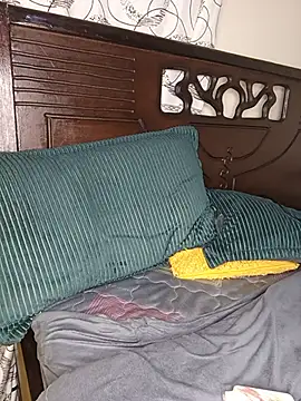 The_naughtyone webcam