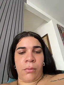 Siri_Luxx webcam