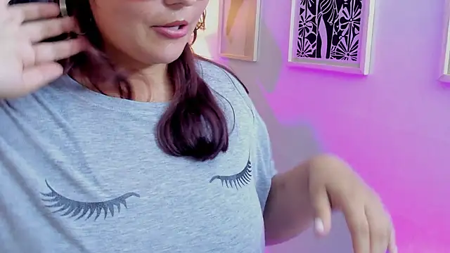 Miss_Kloee webcam