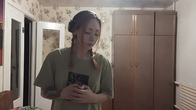 YaniraHeneisen webcam