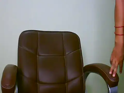 Cripsy_baby webcam